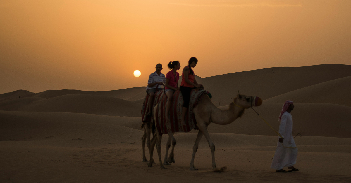 5 Reasons to Experience the Sunset Desert Safari in Dubai